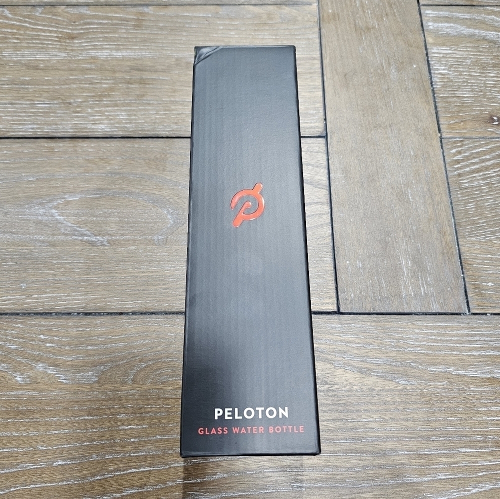 Peloton Glass Water Bottle 16 OZ Non Slip, NIB